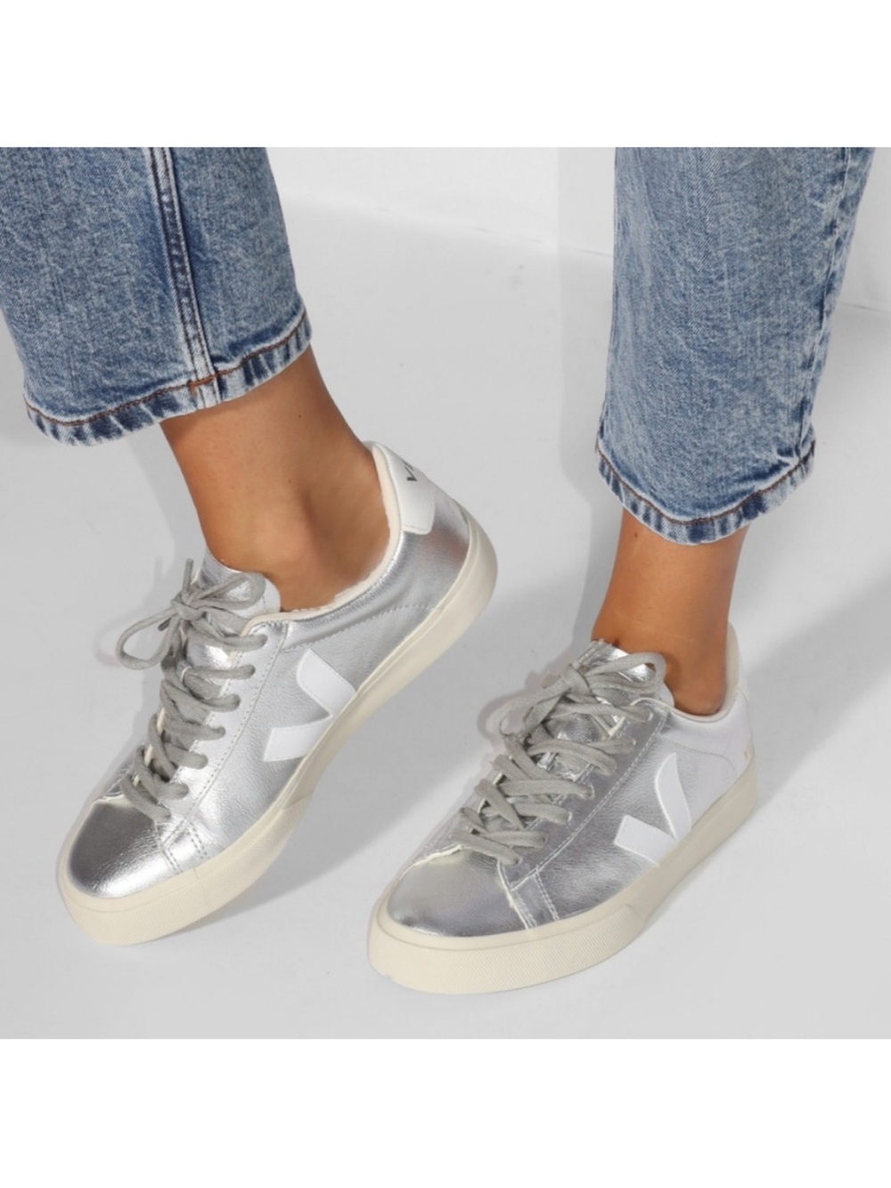 VEJA Campo Leather Silver White Sneakers Women’s Size 6 EU 37